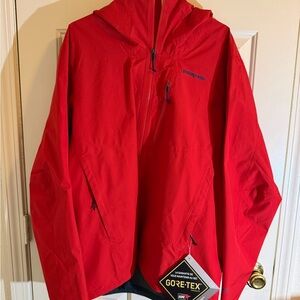 Patagonia Bold Red Men's Raincoat